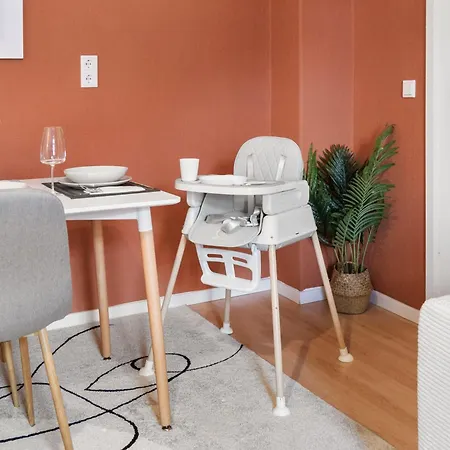Apartment Stilvolles Mit Festungsblick Im Zentrum
