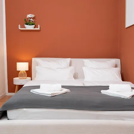 Im Zentrum Mit Stellplatz Und Festungsblick Apartman