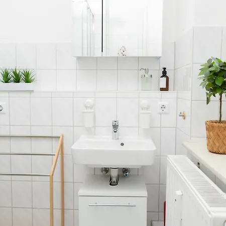 Apartment Im Zentrum Mit Stellplatz Und Festungsblick *